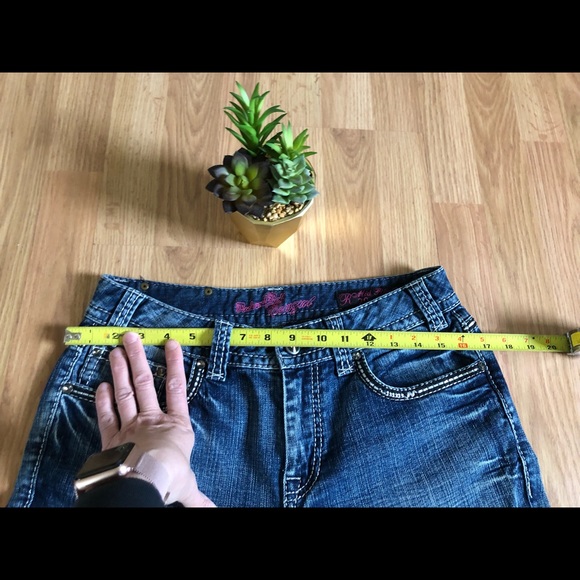 Rock & Roll Cowgirl Mid Rise Bootcut Jeans Dark Denim Embroidery - Picture 7 of 9